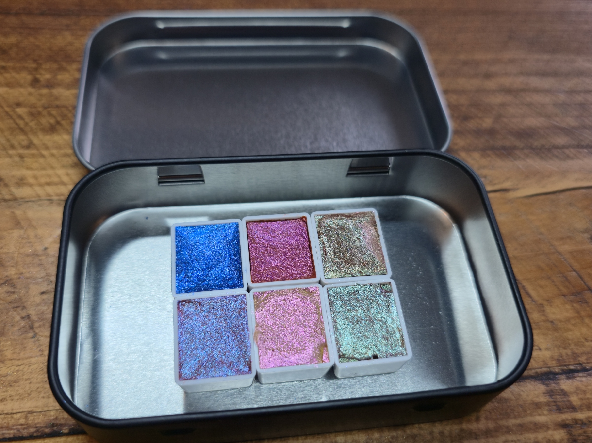 Colour shifting handcrafted high quality watercolours 6 half pans - Image 5
